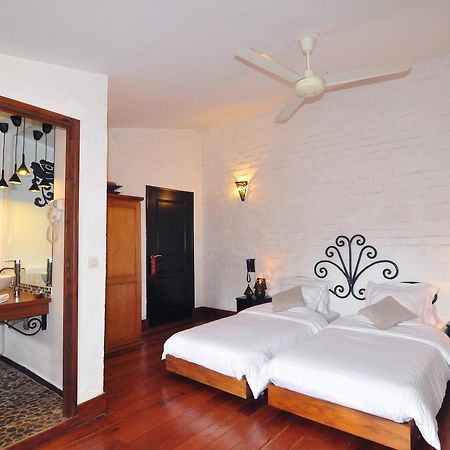 Rova Hotel Antananarivo Bagian luar foto