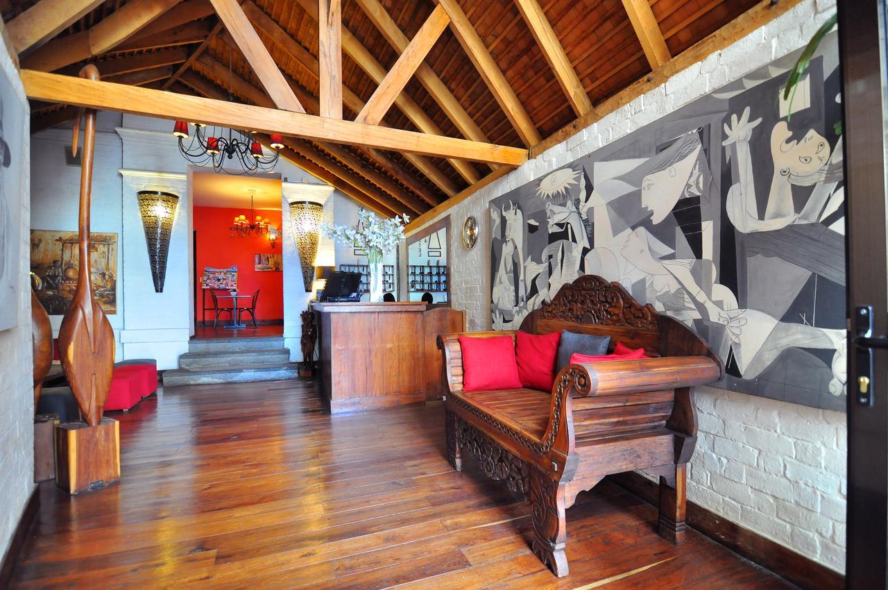 Rova Hotel Antananarivo Bagian luar foto