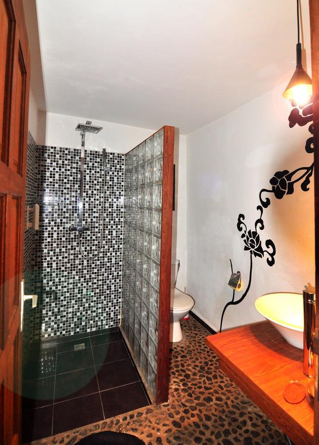 Rova Hotel Antananarivo Bagian luar foto