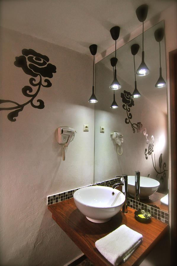 Rova Hotel Antananarivo Bagian luar foto